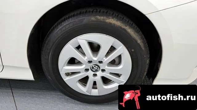 Toyota Prius Prius 4th Generation 2018 года - вид 5