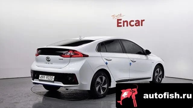Hyundai Ioniq Ionic Hybrid 2018 года - вид 2