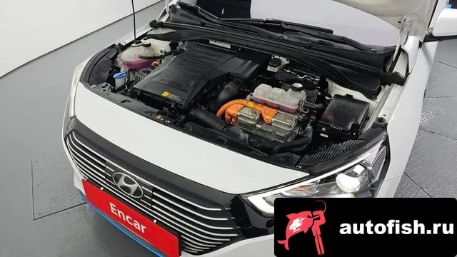 Hyundai Ioniq Ionic Hybrid 2018 года - вид 6