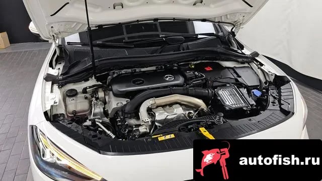 Mercedes-Benz GLA-Class GLA - Class H247 2023 года - вид 6