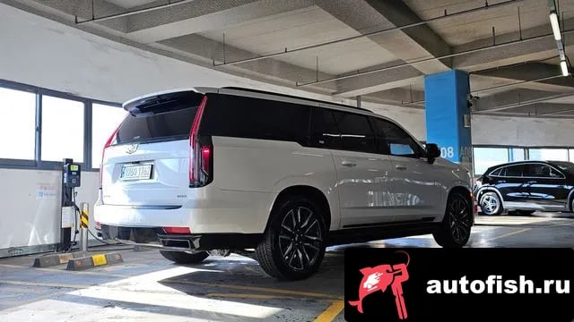 Cadillac Escalade Escalade 5th Generation 2023 года - вид 2