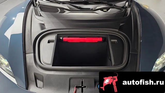 Porsche Taycan Taikan 2025 года - вид 5