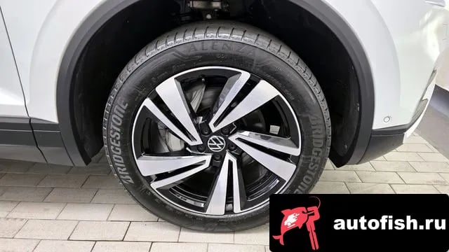 Volkswagen Touareg Tuareg 3rd generation 2023 года - вид 5