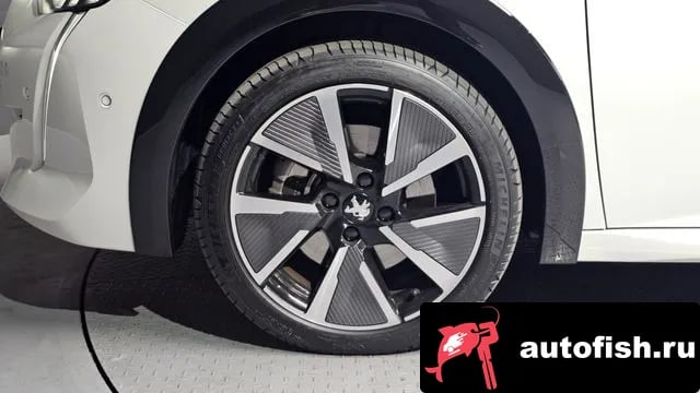 Peugeot 208 e-208 second Generation 2022 года - вид 5