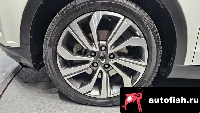 KG Mobility (Ssangyong) TIBOLI Berry New Tivoli 2019 года - похожие автомобили