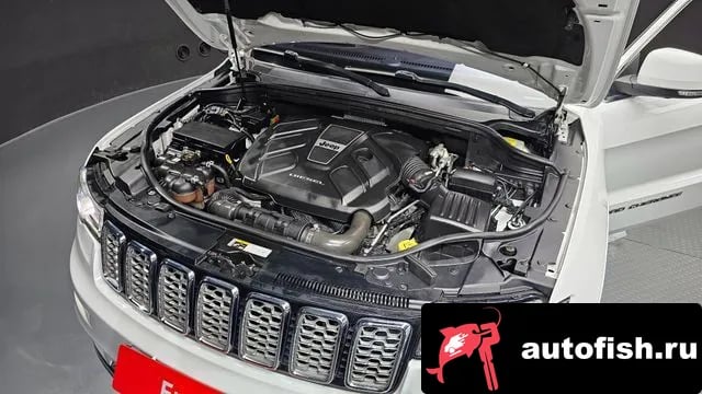 Jeep Cherokee Grand Cherokee 2018 года - вид 6