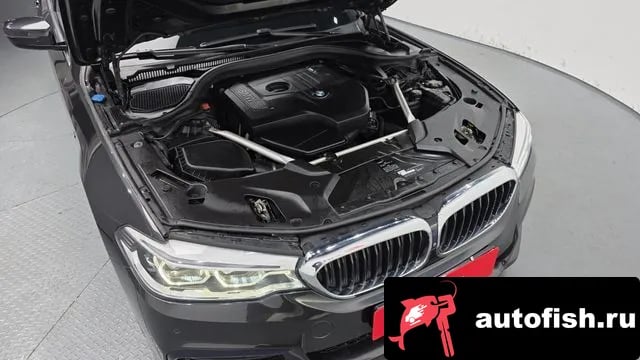 BMW 5-Series 5 Series (G30) 2018 года - вид 6