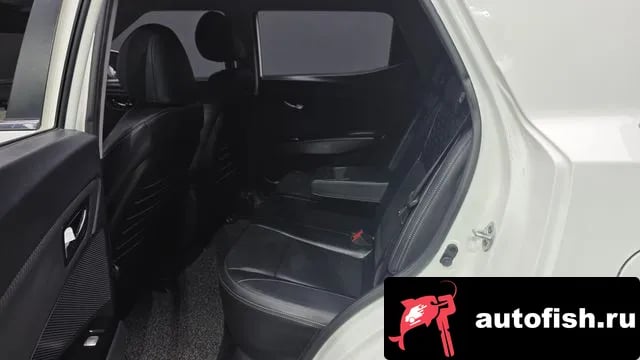 KG Mobility (Ssangyong) TIBOLI Tivoli Armor 2018 года - похожие автомобили