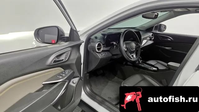 Chevrolet (GM Daewoo) Trax Trax Crossover 2023 года - похожие автомобили