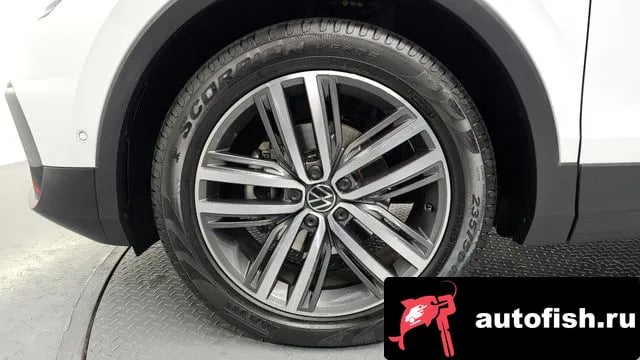 Volkswagen Tiguan Tiguan second Generation 2022 года - похожие автомобили