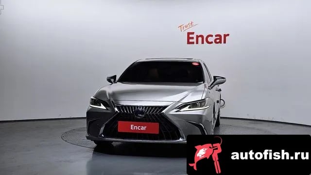 Lexus ES ES300h 7th generation 2021 года - вид 3