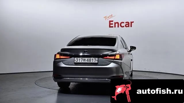 Lexus ES ES300h 7th generation 2021 года - похожие автомобили