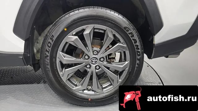 Toyota RAV4 RAV4 5th Generation 2023 года - вид 5