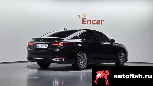Lexus ES ES300h 7th generation 2024 года - вид 2