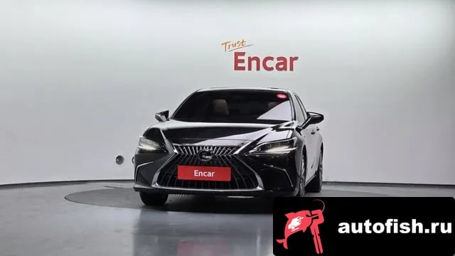 Lexus ES ES300h 7th generation 2024 года - вид 3