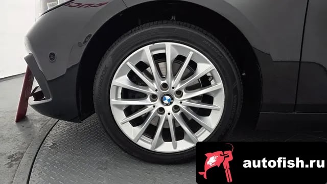 BMW 1-Series 1 Series (F40) 2020 года - вид 5