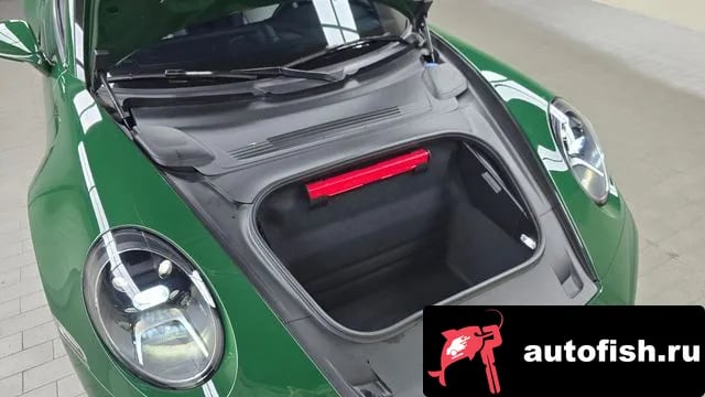 Porsche 911 911 (992) 2024 года - вид 6