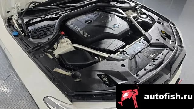 BMW 5-Series 5 Series (G30) 2020 года - вид 6