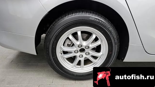 Toyota Prius Prius 4th Generation 2018 года - вид 5