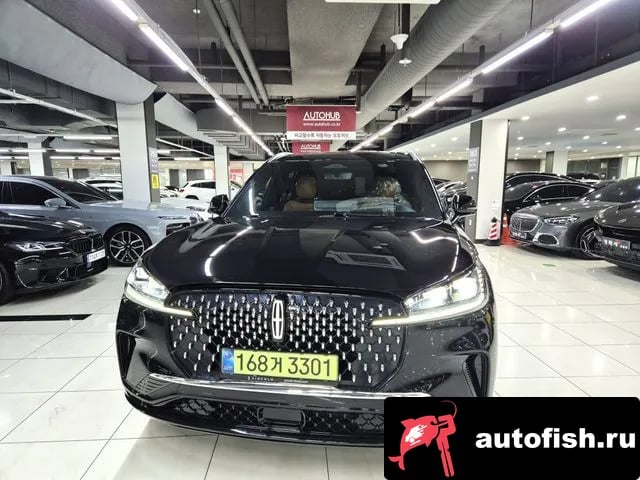 Lincoln Aviator Aviator 2nd generation 2025 года - вид 1