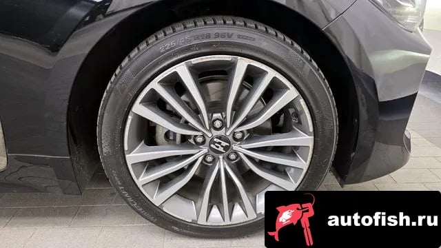 Kia Stinger Stinger 2019 года - похожие автомобили