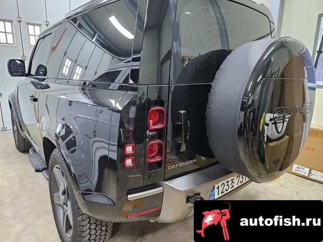 Land Rover Defender Bitdefender (L663) 2025 года - вид 3