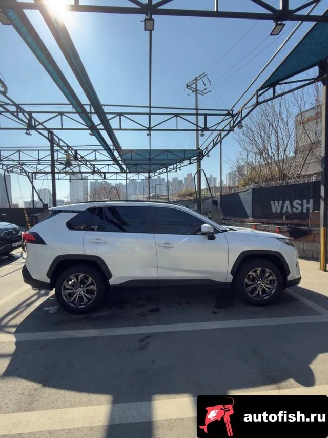 Toyota RAV4 RAV4 5th Generation 2024 года - вид 4