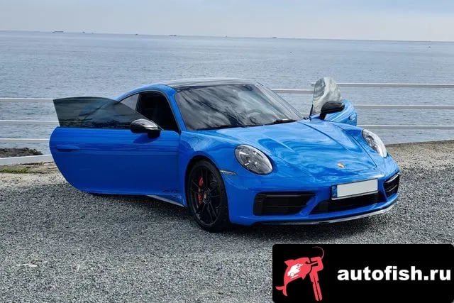 Porsche 911 911 (992) 2022 года - вид 4