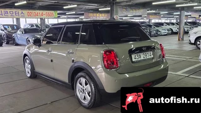 Mini Cooper Cooper D 2019 года - вид 2
