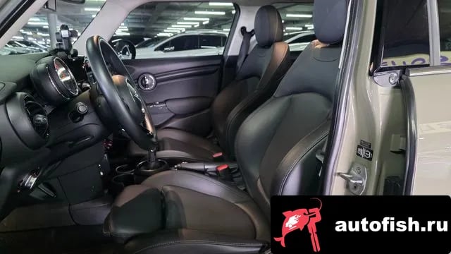 Mini Cooper Cooper D 2019 года - вид 5