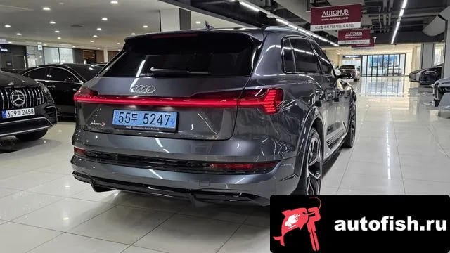 Audi e-tron e-Tron 2022 года - вид 6