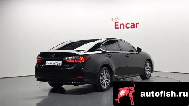 Lexus ES New ES300h 2018 года - похожие автомобили