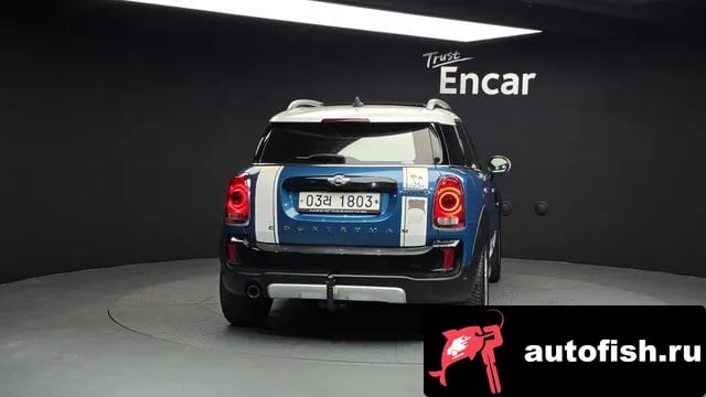 Mini Countryman Cooper D Country Man 2018 года - вид 4