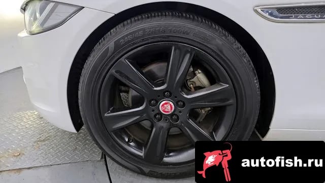 Jaguar XE XE 2019 года - вид 5