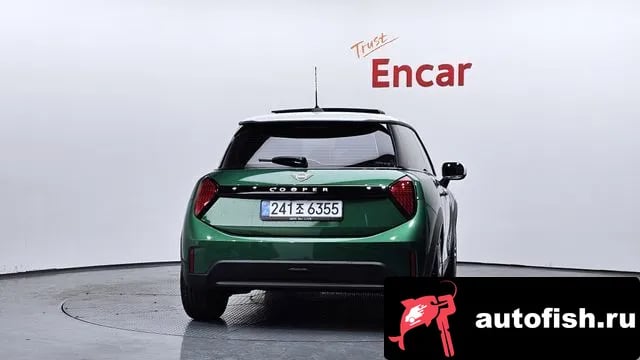 Mini Cooper Cooper C 4th generation 2025 года - вид 4