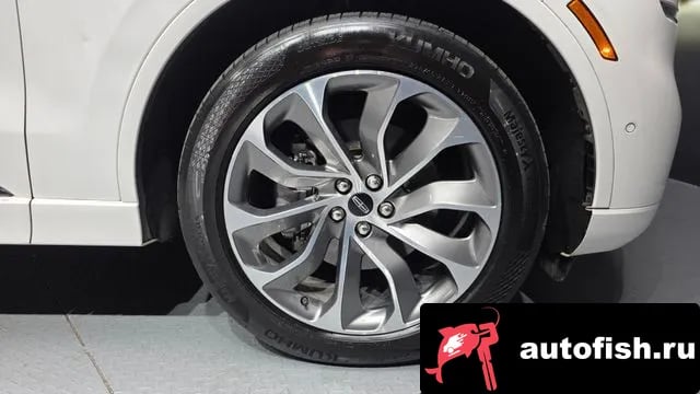 Lincoln Aviator Aviator 2nd generation 2021 года - вид 5