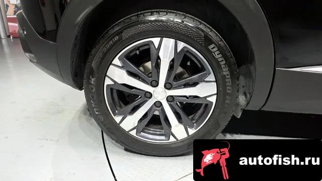 Peugeot 3008 3008 second generation 2019 года - вид 5