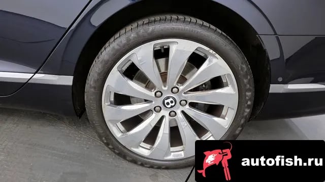 Bentley Flying Spur Flying Spur 3rd Generation 2022 года - вид 5