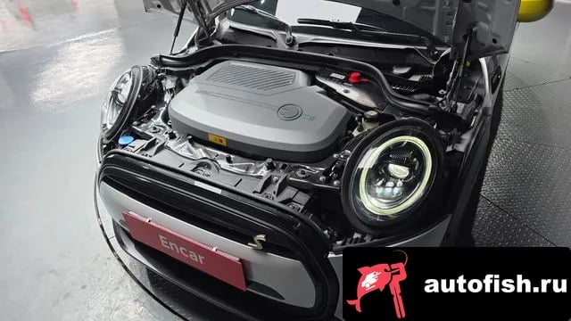 Mini Cooper Cooper Electric 2022 года - вид 6