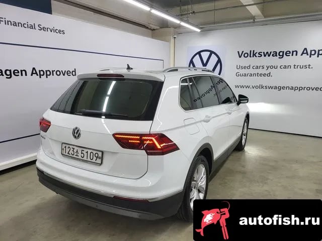 Volkswagen Tiguan Tiguan second Generation 2019 года - вид 2