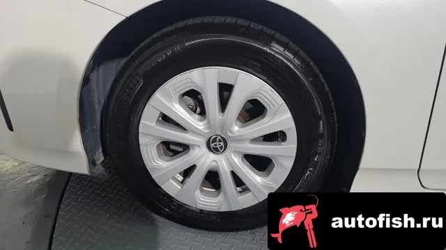 Toyota Prius Prius 4th Generation 2019 года - вид 5