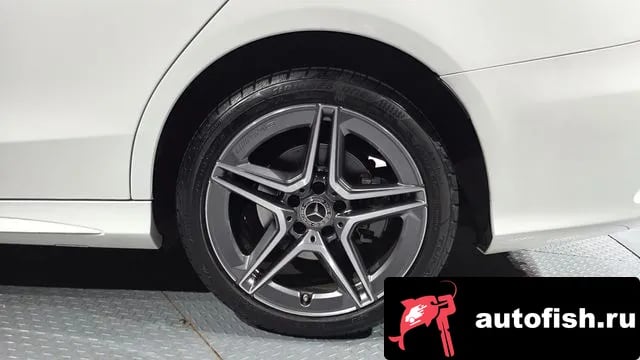 Mercedes-Benz C-Class C-Class W205 2021 года - вид 5