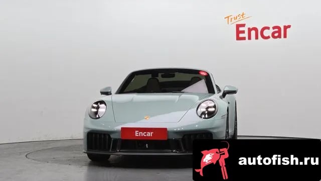 Porsche 911 911 (992) 2025 года - вид 3