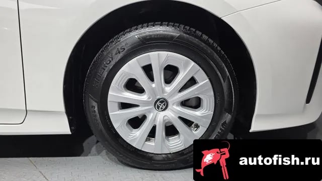 Toyota Prius Prius 4th Generation 2021 года - вид 5