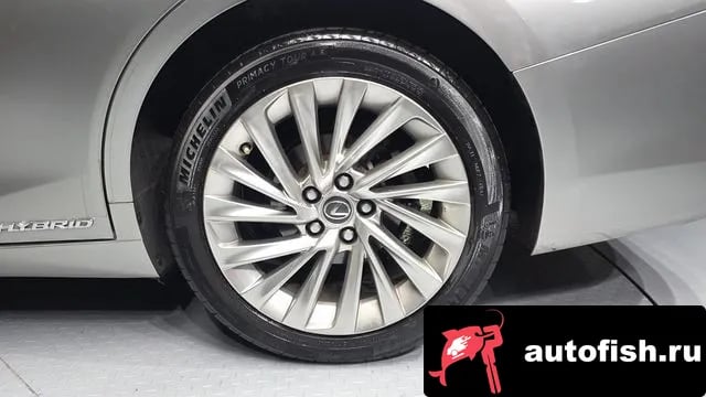 Lexus ES ES300h 7th generation 2020 года - вид 5