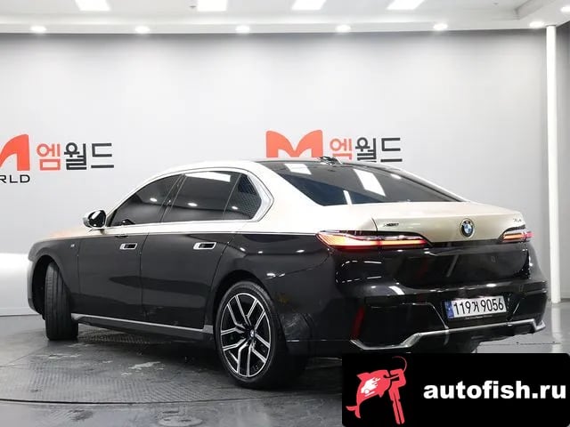 BMW 7-Series 7 Series (G70) 2025 года - вид 4