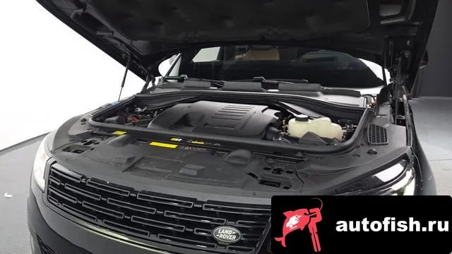 Land Rover Range Rover Sport Range Rover Sport 3rd Generation 2025 года - похожие автомобили