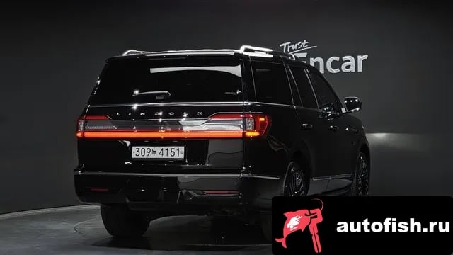 Lincoln Navigator Navigator 4th generation 2019 года - вид 2