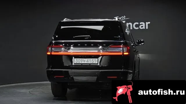 Lincoln Navigator Navigator 4th generation 2019 года - вид 4