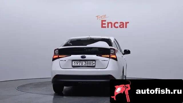 Toyota Prius Prius 4th Generation 2019 года - вид 4
